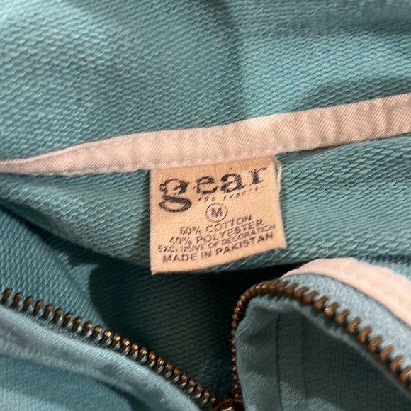 Martha’s Vineyard Three-Quarter Zip Pullover Sweatshirt - Picture 7 of 8